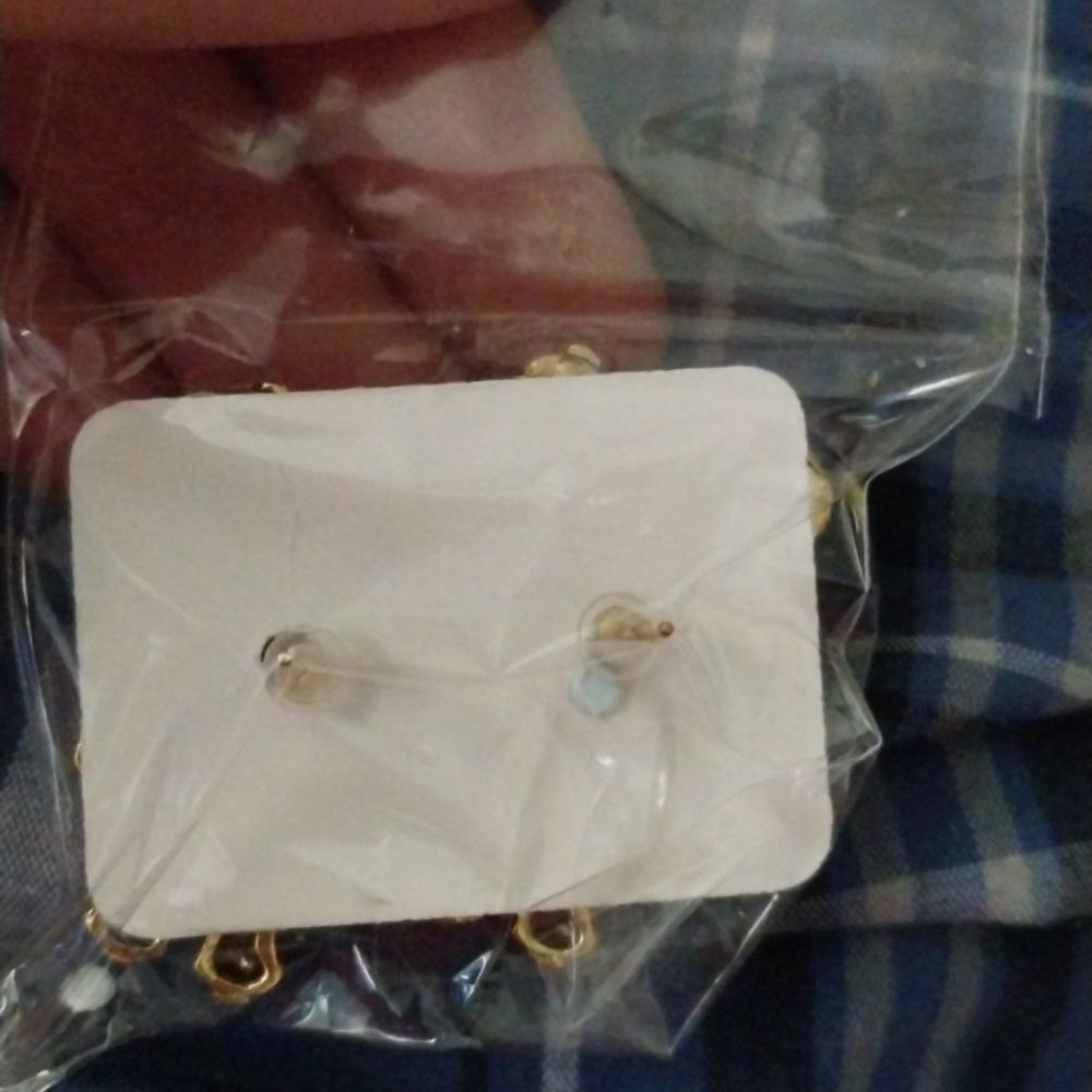 Cute bear earrings - Picture 2 of 2